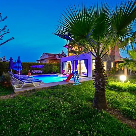 Lorenzo- 4 Bedroom In Hisaronu Villa Fethiye
