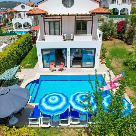 Lorenzo- 4 Bedroom In Hisaronu Willa Fethiye
