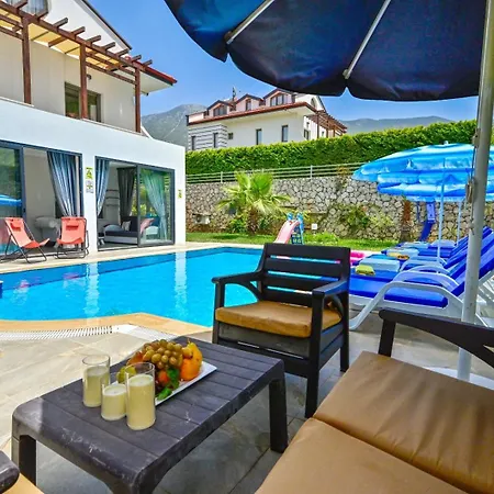 Lorenzo- 4 Bedroom In Hisaronu フェティエ