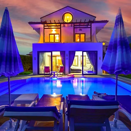 Lorenzo- 4 Bedroom In Hisaronu * Fethiye