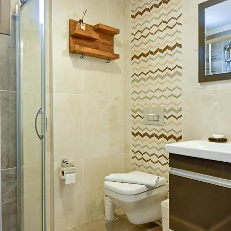 Lorenzo- 4 Bedroom In Hisaronu Willa