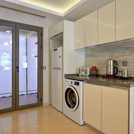 Lorenzo- 4 Bedroom In Hisaronu Willa *